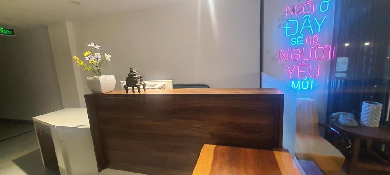Karola Hotel ダナン市 エクステリア 写真